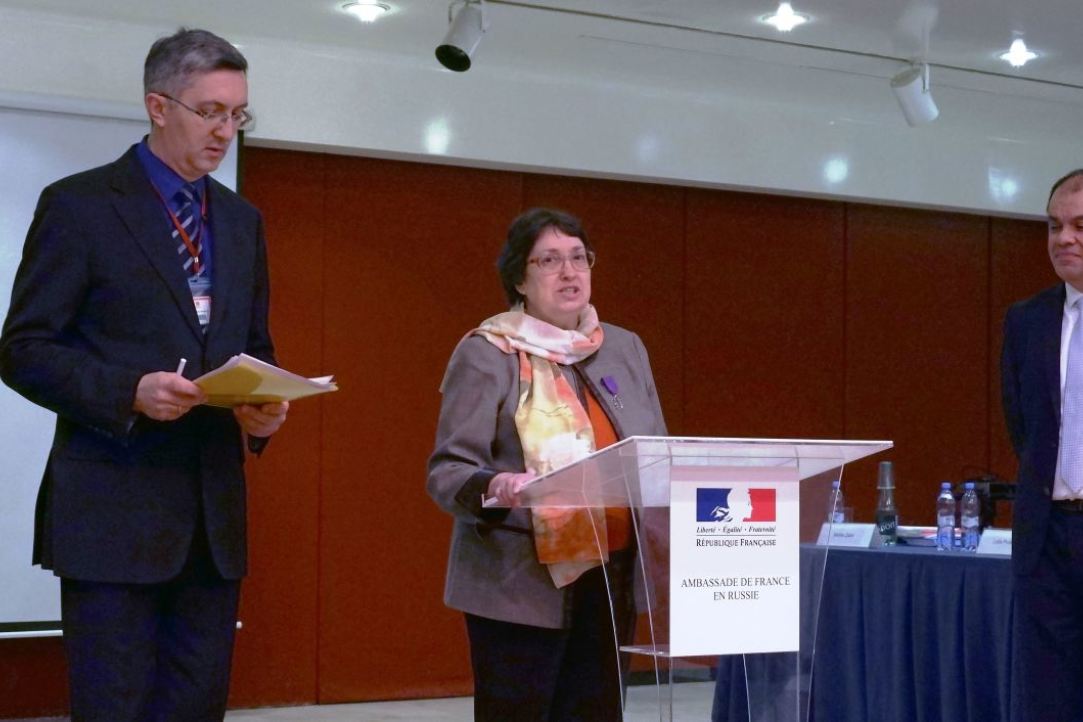 Поздравляем Лидию Михайловну Прокофьеву с награждением орденом за заслуги в области науки и образования французским правительством!